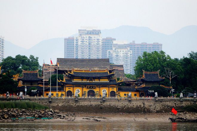 温州江心寺绝妙对联——云朝朝朝朝朝朝朝朝散，潮长长长长长长长长消